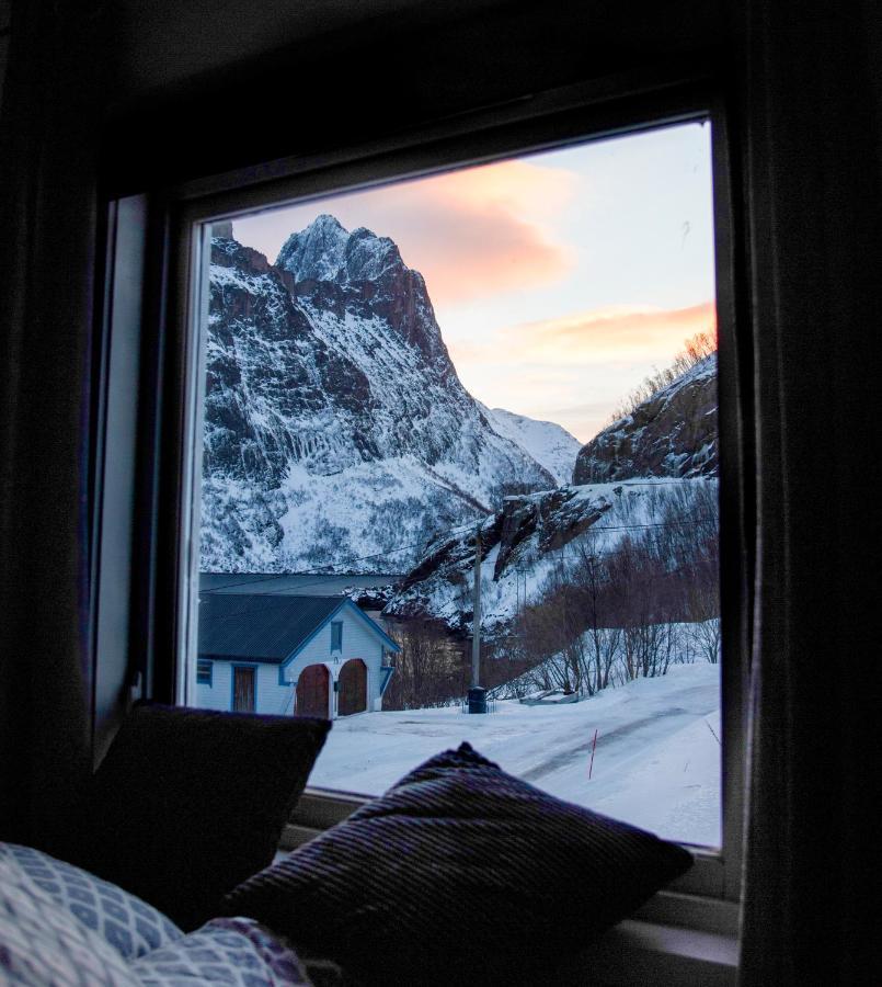 Segla Guesthouse - With View Of Fjord Fjordgard ภายนอก รูปภาพ