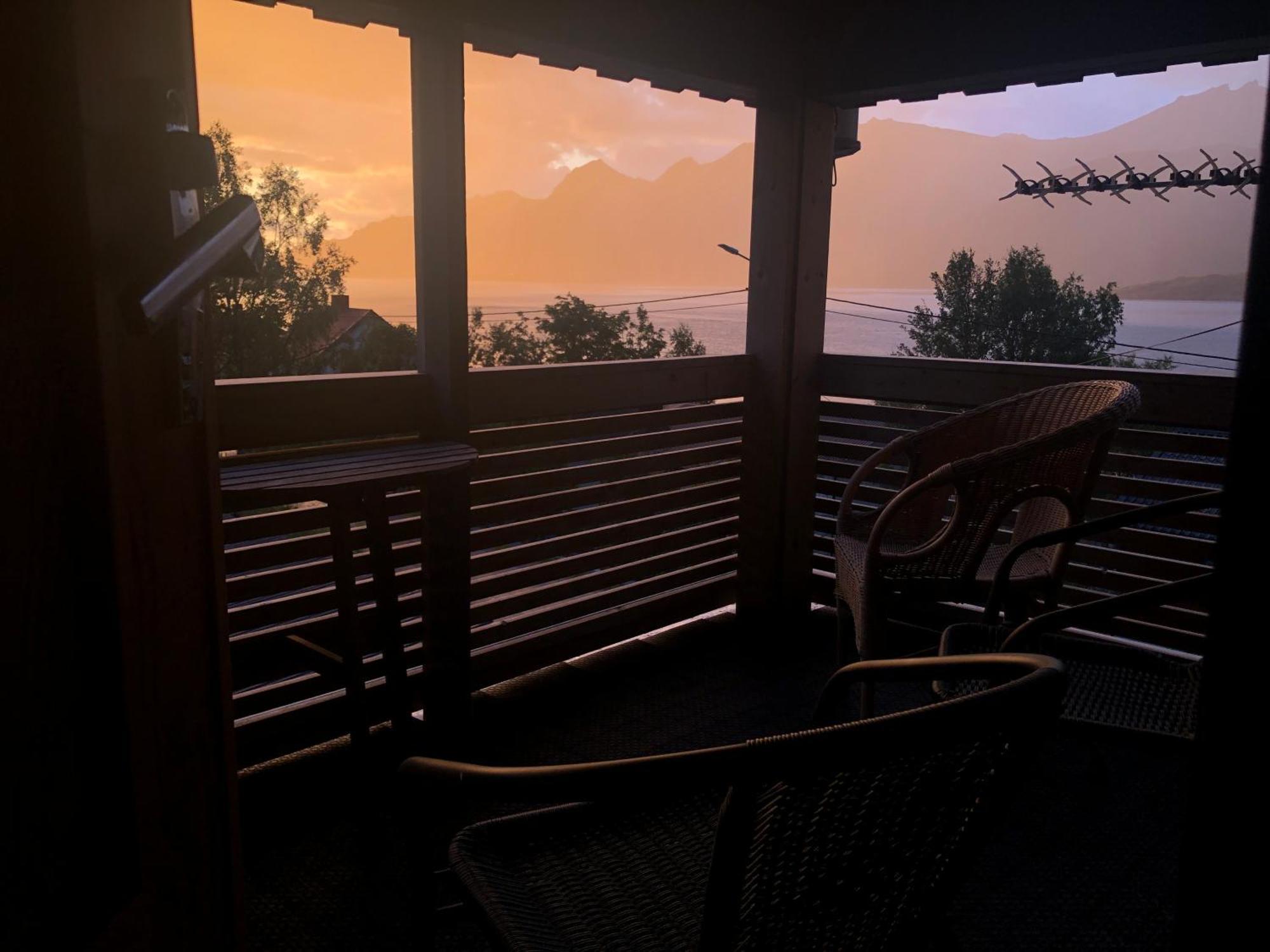 Segla Guesthouse - With View Of Fjord Fjordgard ภายนอก รูปภาพ